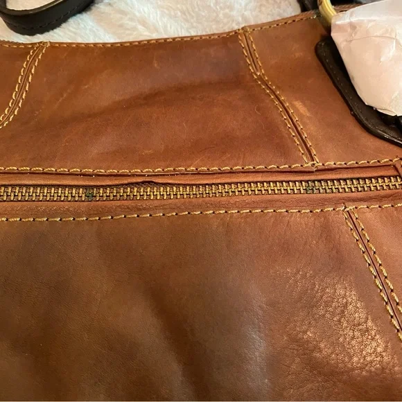 Lucky Brand Buckman Tote in Cognac with zipper close and zip pockets NWT - Picture 5 of 16